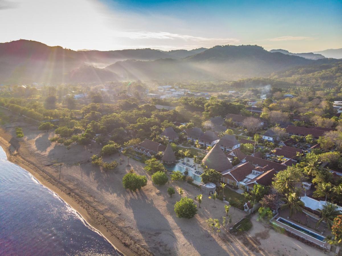 Sudamala Resort, Komodo, Лабуан-Бахо Экстерьер фото Aerial view of the town
