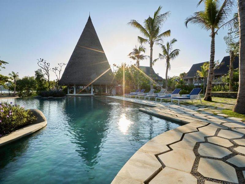 Sudamala Resort, Komodo, Лабуан-Бахо Экстерьер фото The resort's main pool